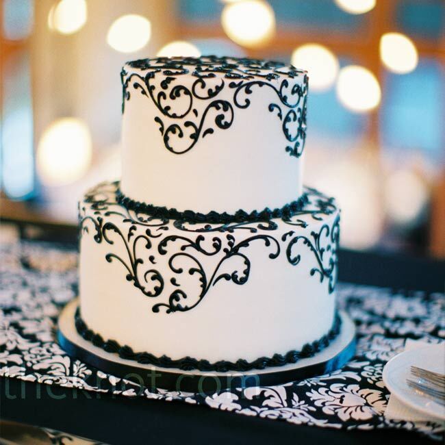 Black Swirl Cake