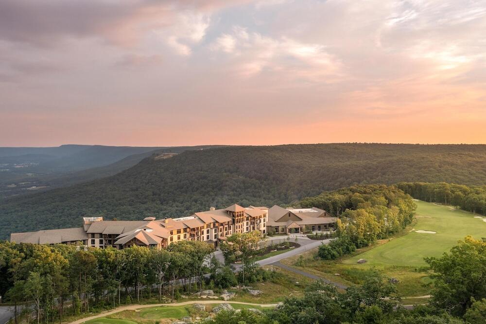 Picture of Cloudland at McLemore Resort Lookout Mountain, Curio by Hilton