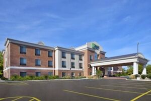 Picture of Holiday Inn Express Hotel & Suites Niles an IHG Hotel