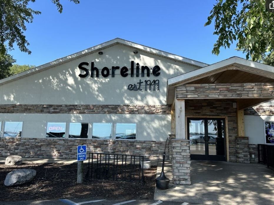 Picture of Shoreline Restaurant Bar and Bowl