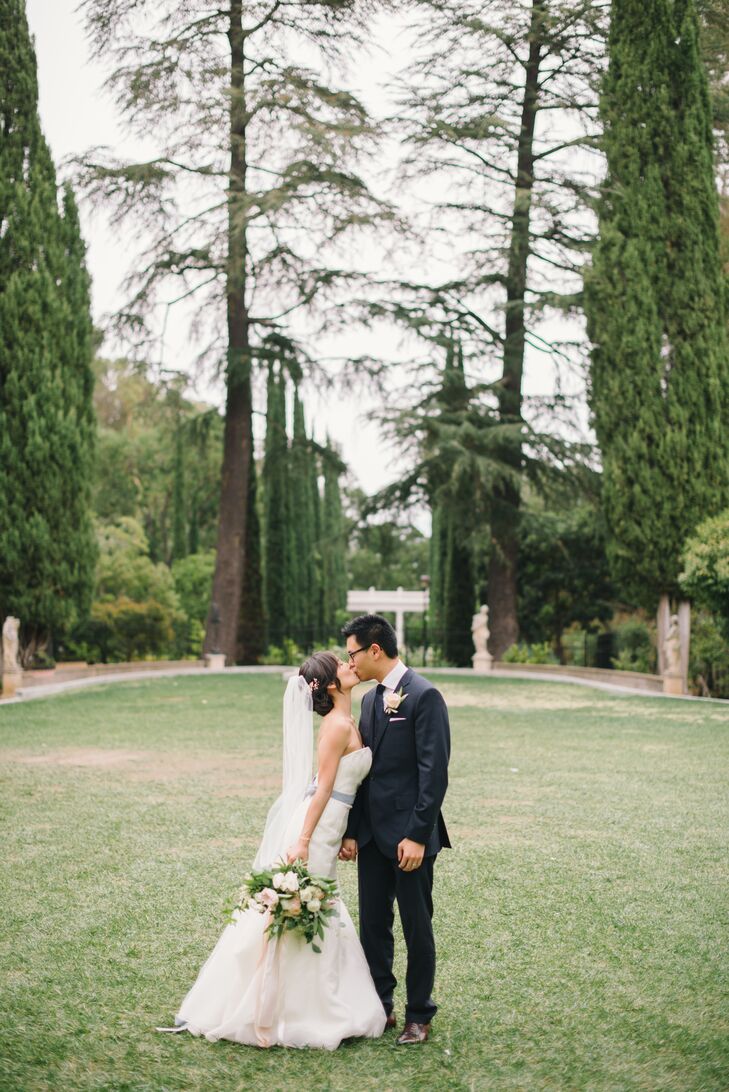 "Growing up in the area, I’ve always loved Villa Montalvo’s beautiful grounds and architecture, and its stateliness really appealed to Jeff’s New England roots," Jauchy says. "Upon touring the mansion, we fell even more in love with the property and all its majestic details."