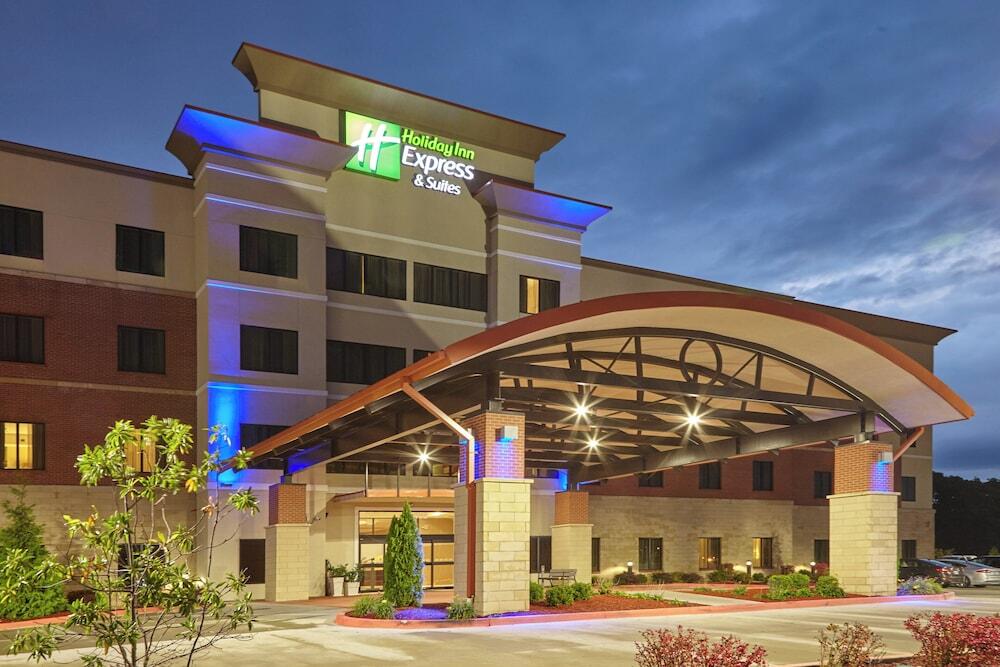 Picture of Holiday Inn Express Hotel & Suites Columbia Univ Area-Hwy 63 by IHG