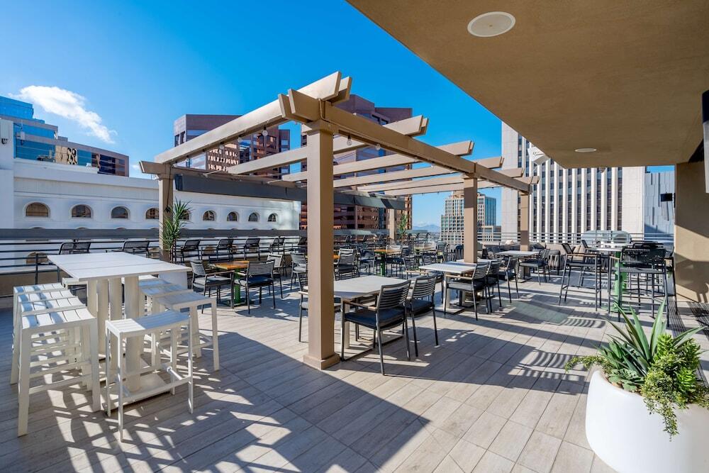 Picture of Hilton Garden Inn Phoenix Downtown