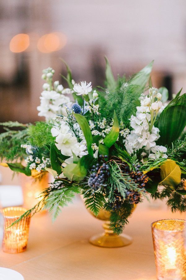Green-and-white wedding centerpiece