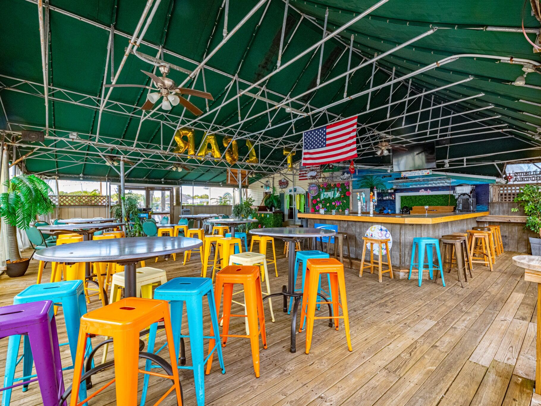 Picture of The Tiki Bar At Sunset Harbour