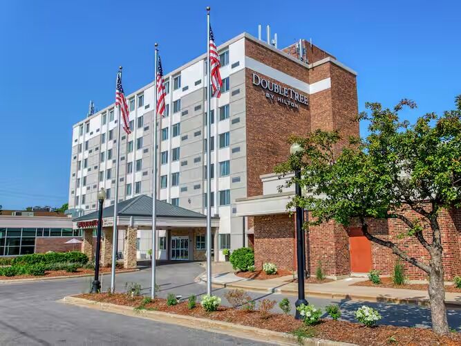 Picture of DoubleTree by Hilton Neenah
