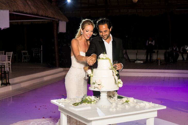 Elegant White Wedding, Cake Cutting in Mexico