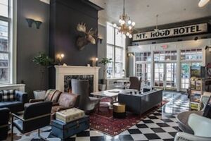 Picture of Hood River Hotel