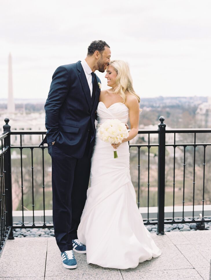 A white and gold palette was accented by soft, blush tones and a touch of gray for the wedding of Lauren Mulvey (29 and a catering sales manager) and 