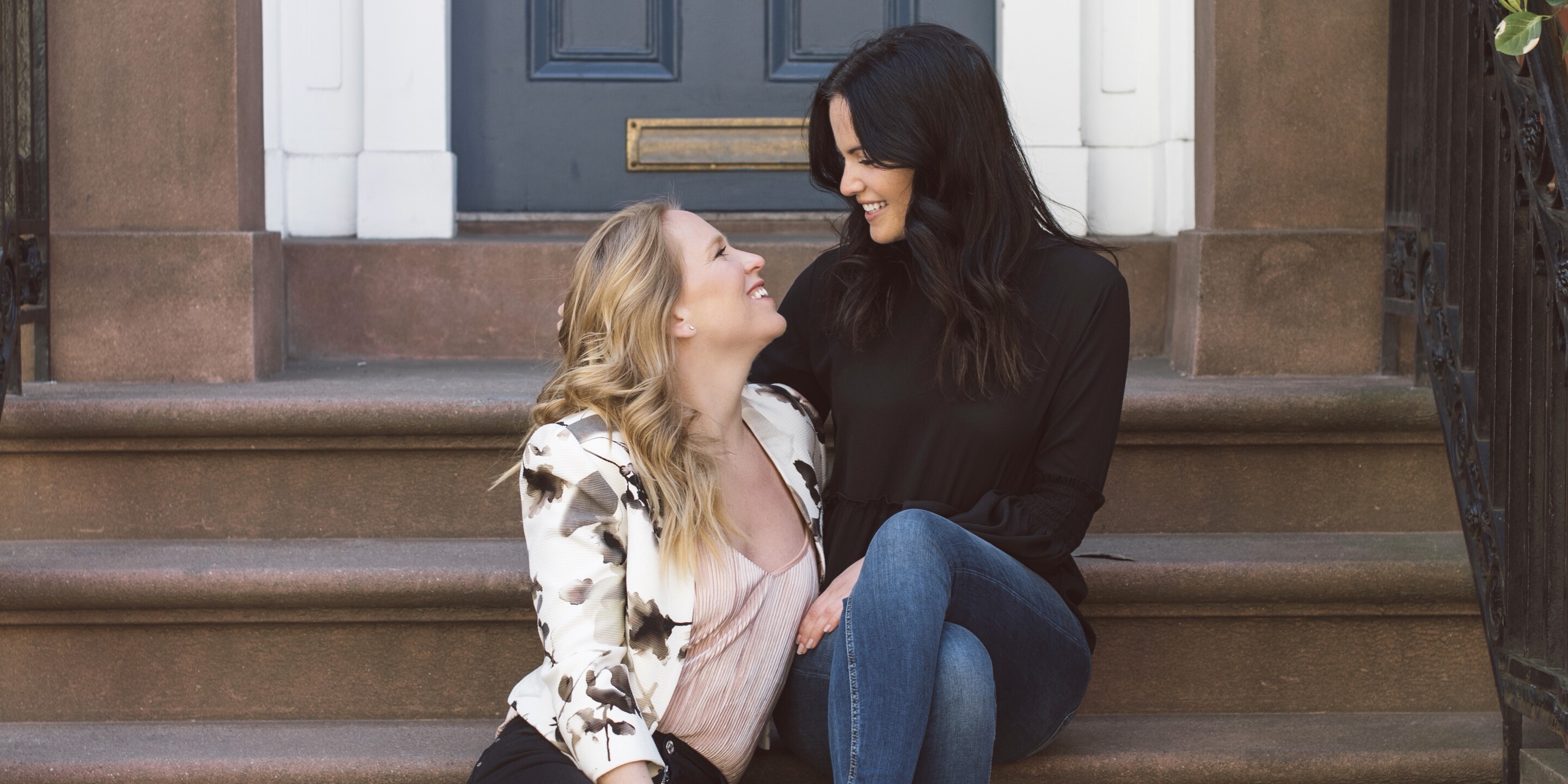 lucy & liv Home Page Banner