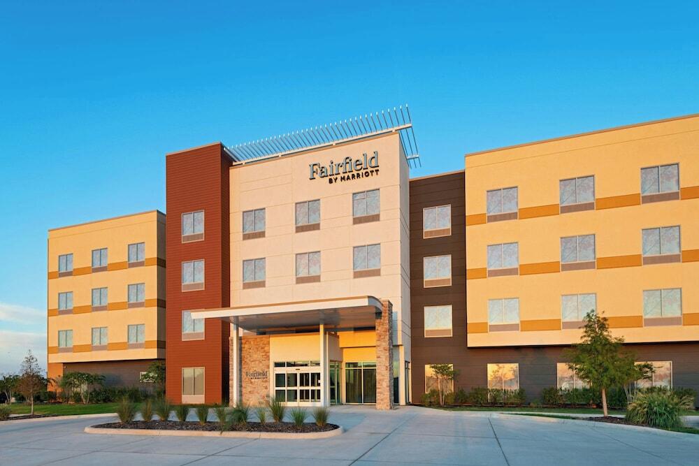 Picture of Fairfield Inn & Suites by Marriott Fort Worth Alliance Airport