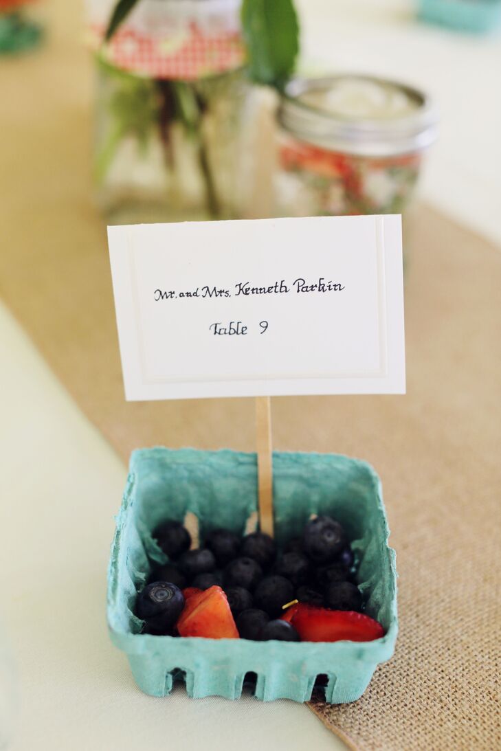 Guests found their seats by finding their name on a half-pint fruit basket, filled with fresh berries from a farmers market.