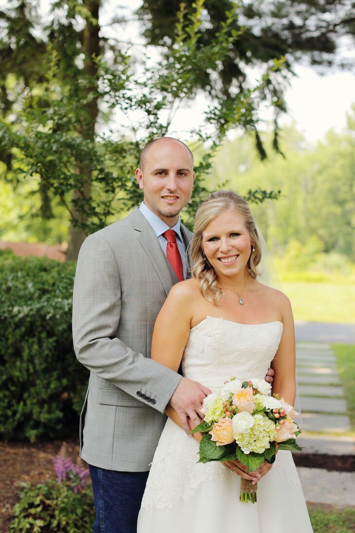 Kathleen Holderied (25 and a teacher) and Kenny Holderied (26 and a sales manager) brought country chic to New Jersey for their wedding. Rustic elemen