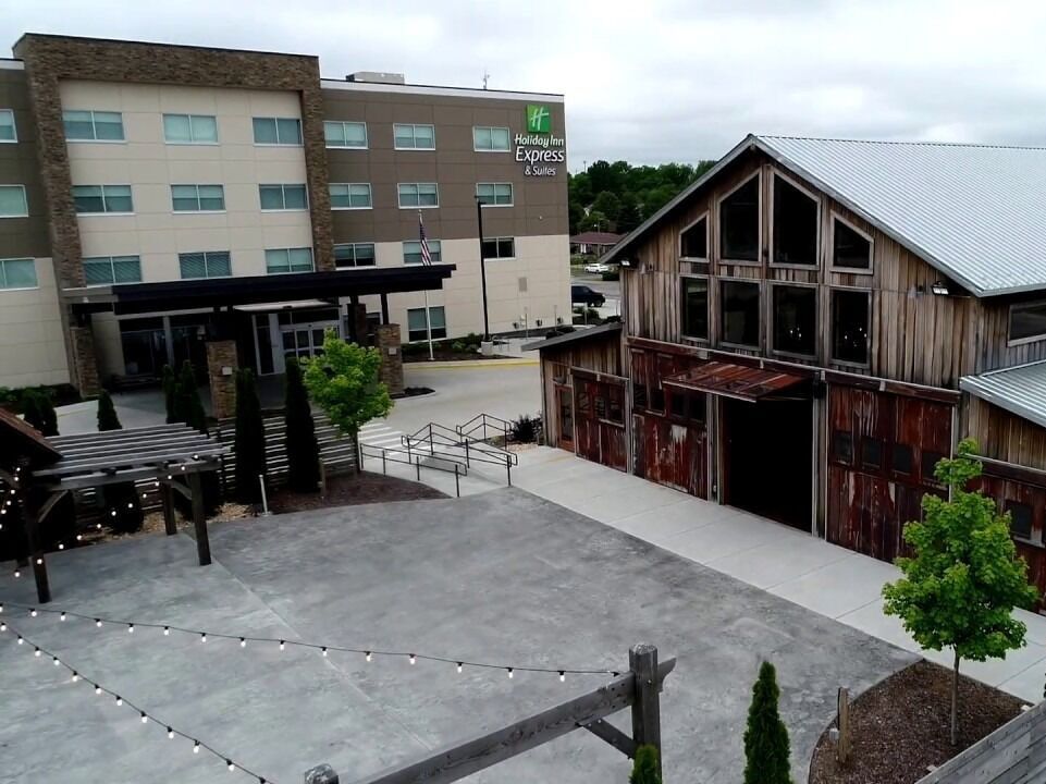 Picture of Holiday Inn Express & Suites Springfield North, an IHG Hotel