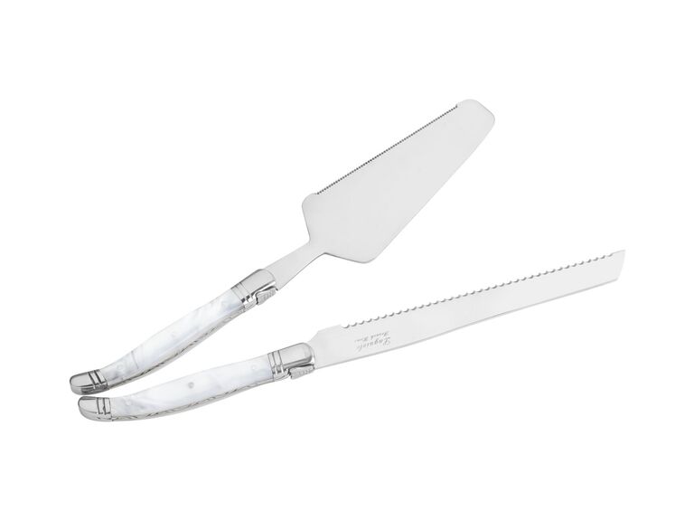 Pearl-inspired cake cutting set by Wayfair.