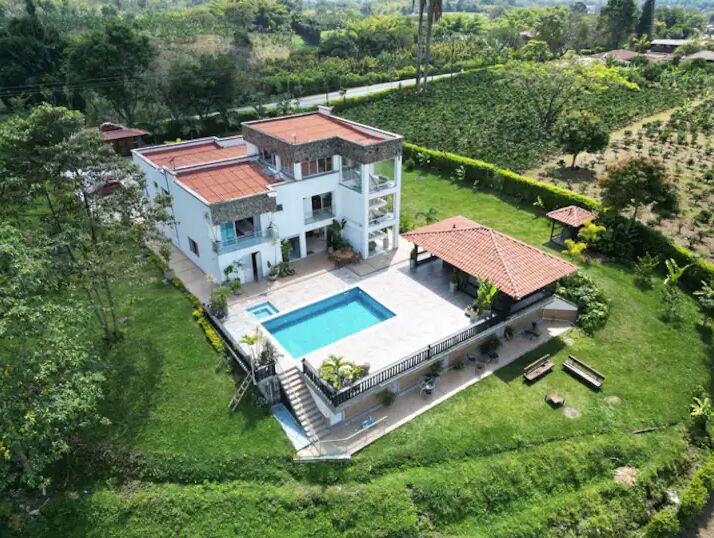Picture of Villa en la Bella (Close proximity)