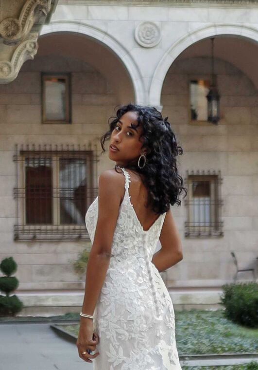 Essense of Australia D3695 Fit-and-Flare Wedding Dress - 6