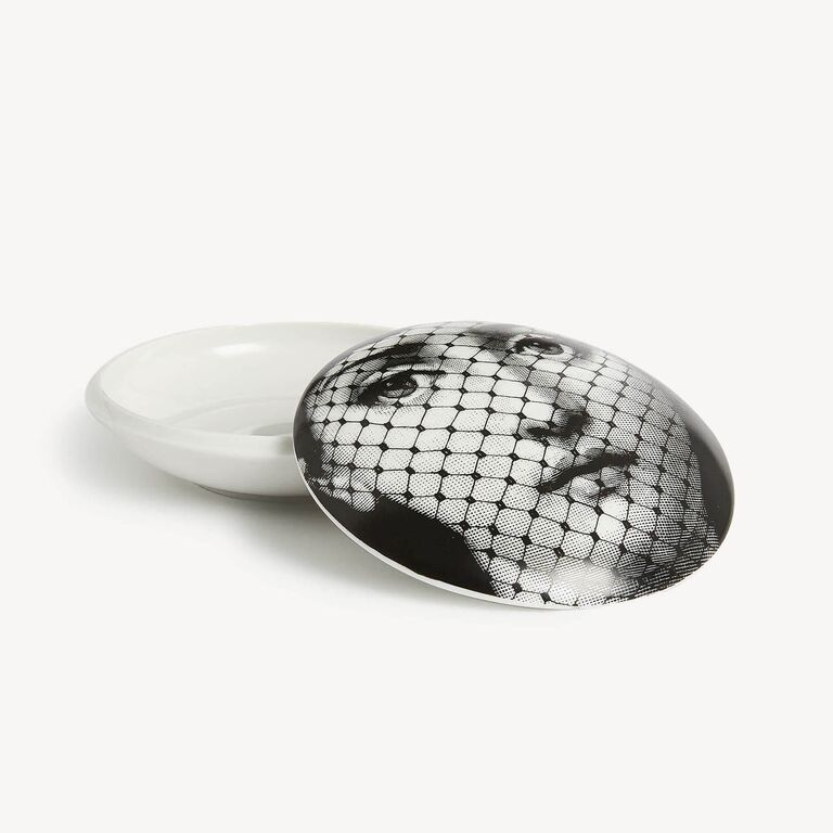Unique porcelain engagement ring dish