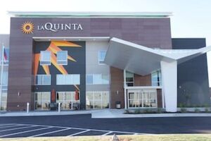 Picture of La Quinta Inn & Suites by Wyndham Perry