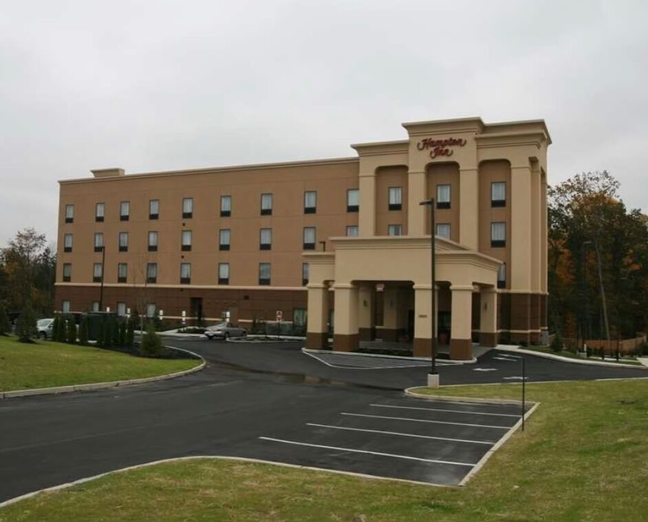 Picture of Hilton Inn & Suites