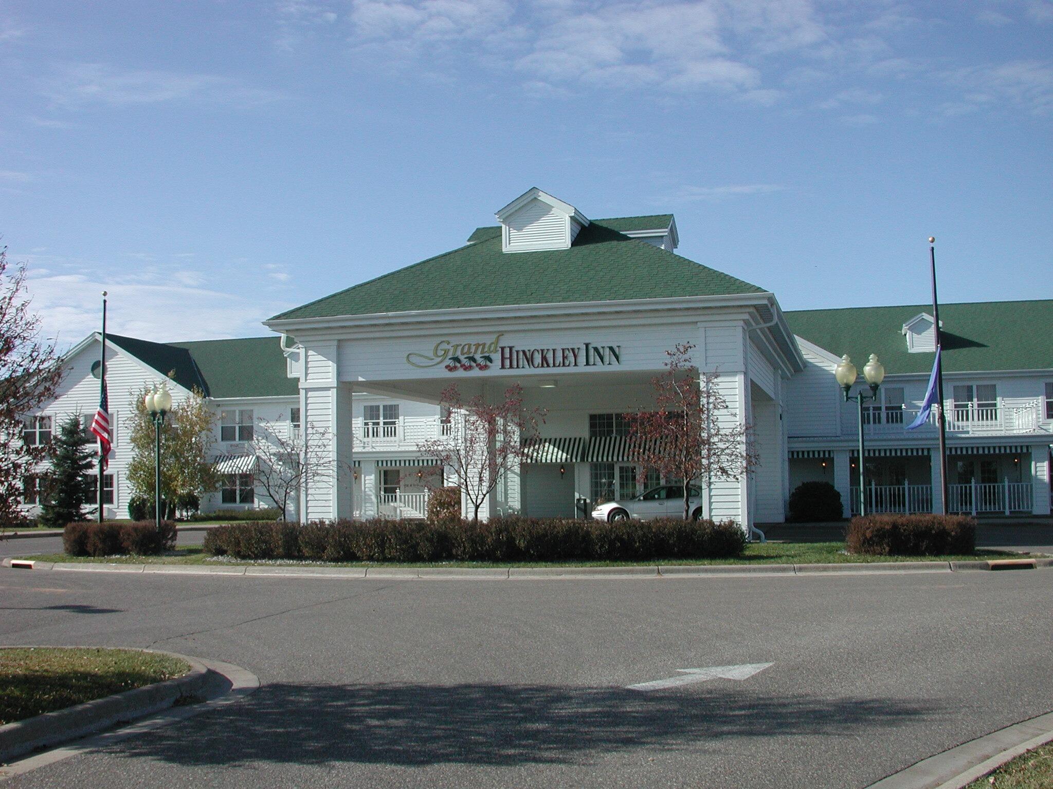 Picture of Grand Hinkley Inn 
