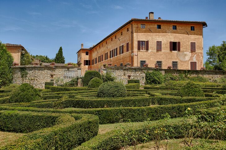 Villa Catignano is a magnificent 17th-century villa set in an idyllic countryside estate in Tuscany, Italy.