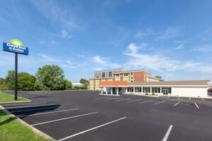 Picture of Days Inn & Suites Grand Rapids Near Downtown