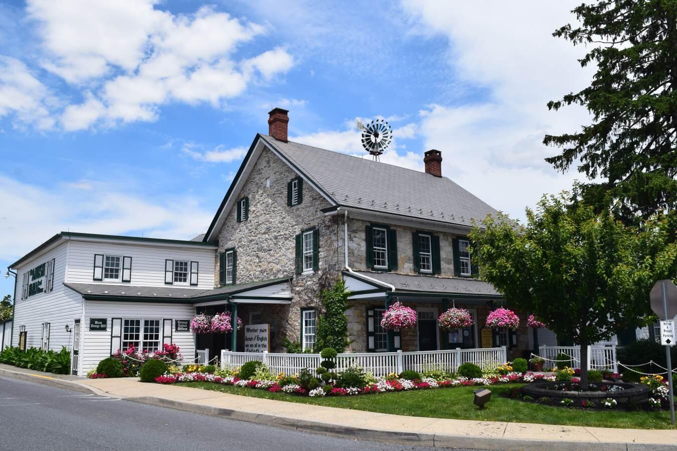 Picture of Amish Farm and House