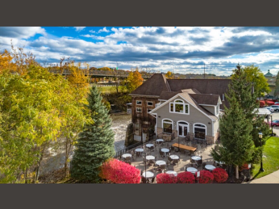 Picture of Burntwood Tavern