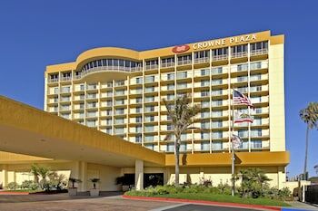 Picture of Crowne Plaza Ventura Beach