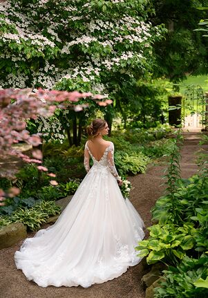 Essense of Australia D2939 Ball Gown Wedding Dress