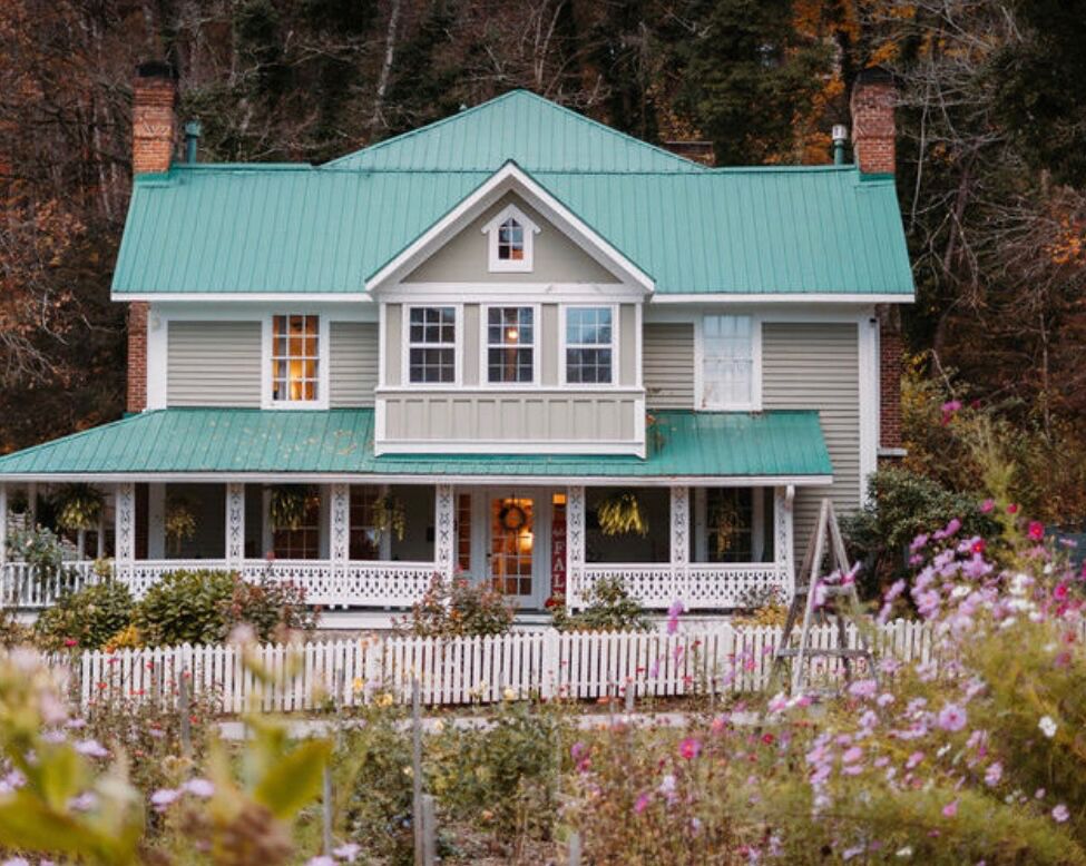 Picture of The Mast Farm Inn 