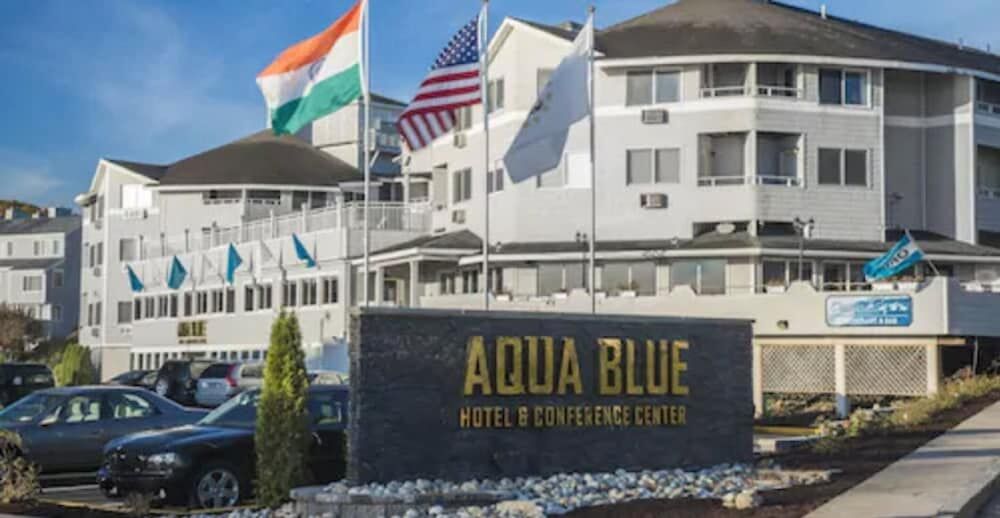 Picture of Aqua Blue Hotel