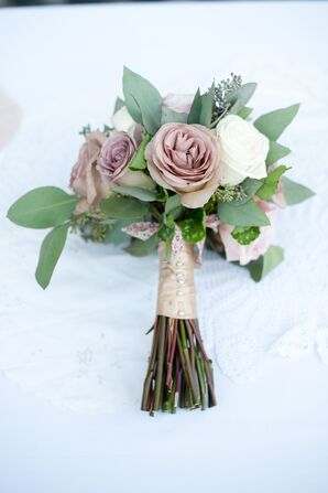 Simple Rustic Reception Decor