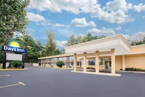 Picture of Days Inn by Wyndham Bristol Parkway