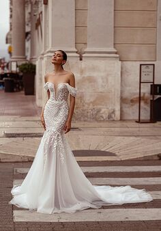 Carfelli Magnificent Mermaid and Trumpet Wedding Dress