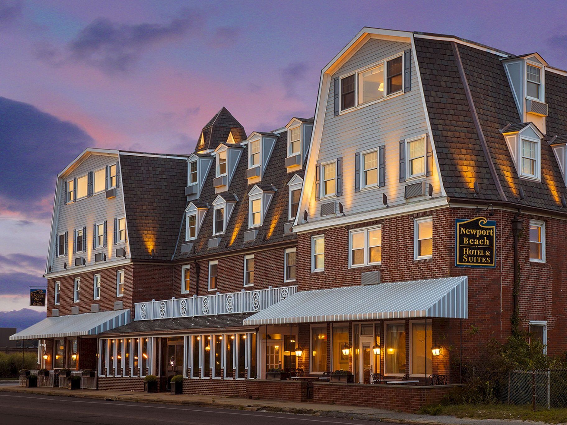 Picture of Newport Beach Hotel & Suites