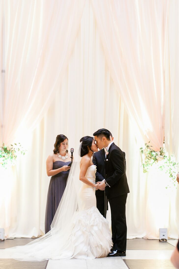 Romantic White Fabric Ceremony Backdrop