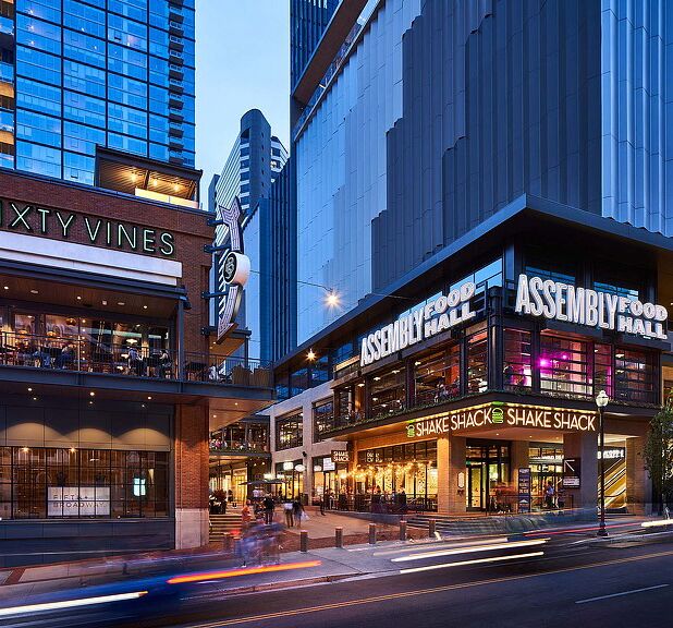 Picture of Fifth And Broadway