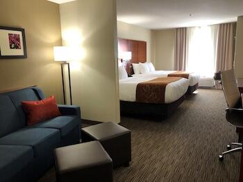 Picture of Comfort Suites Oshkosh