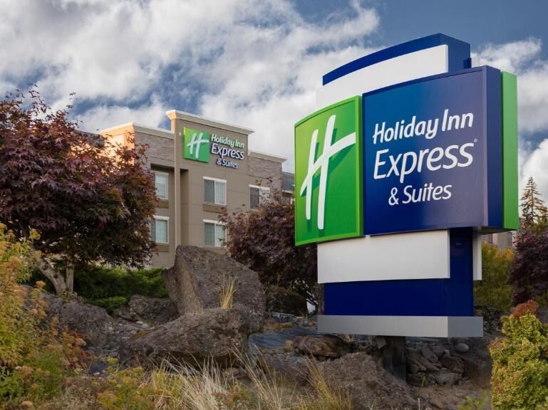 Picture of Holiday Inn Express & Suites Hood River, an IHG Hotel
