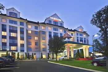 Picture of Courtyard by Marriott Long Island MacArthur Airport