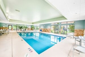 Picture of Holiday Inn Express & Suites Delafield