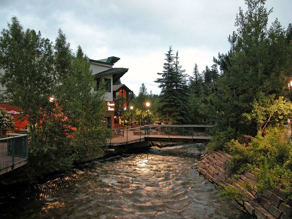 Picture of Walk / Shop the Riverwalk