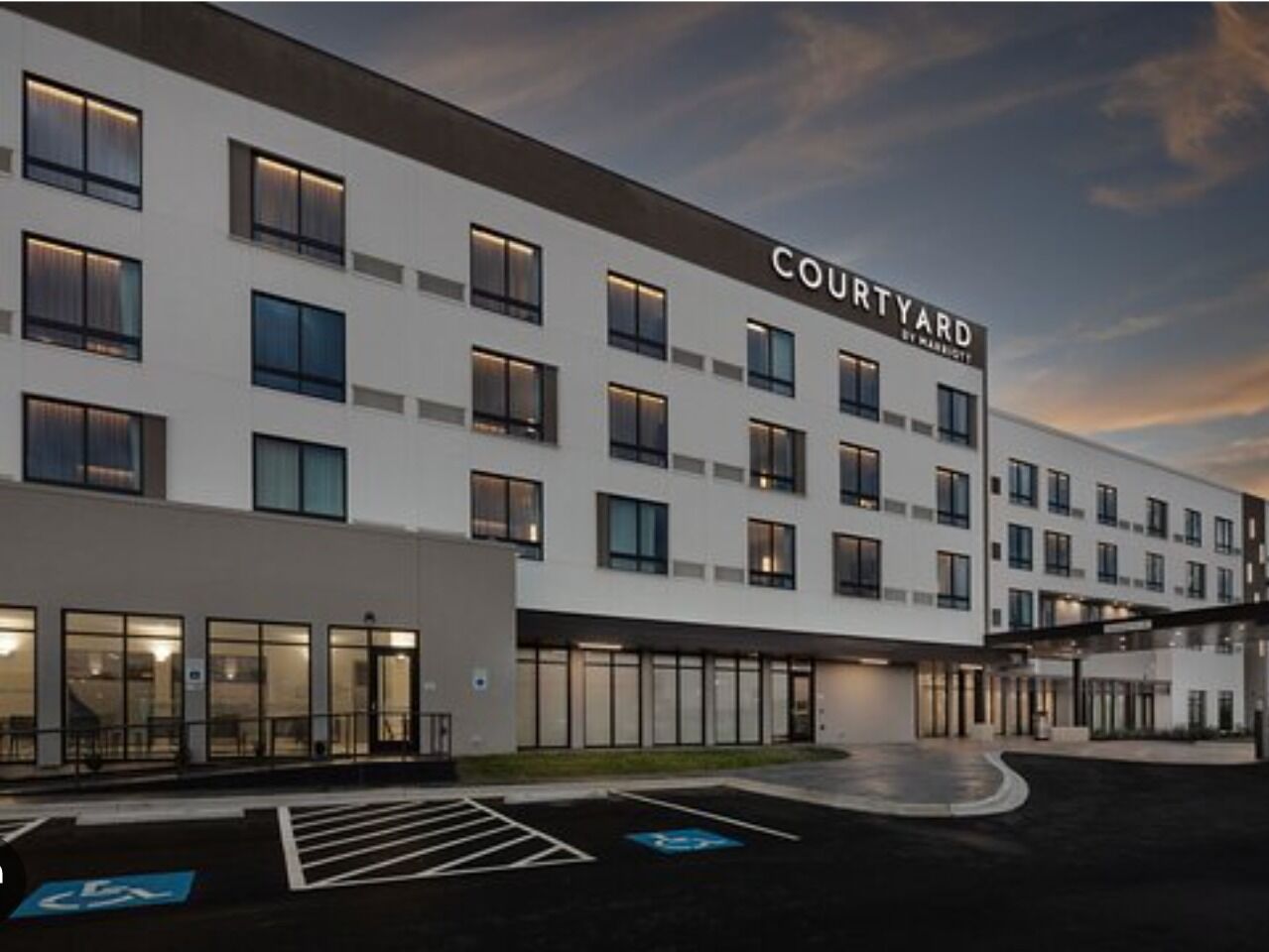 Picture of Courtyard by Marriott Conway