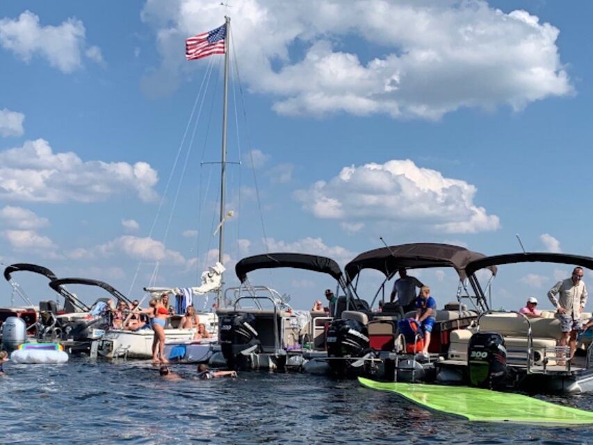 Picture of Sportland Pontoon, Jetski & Boat Rentals