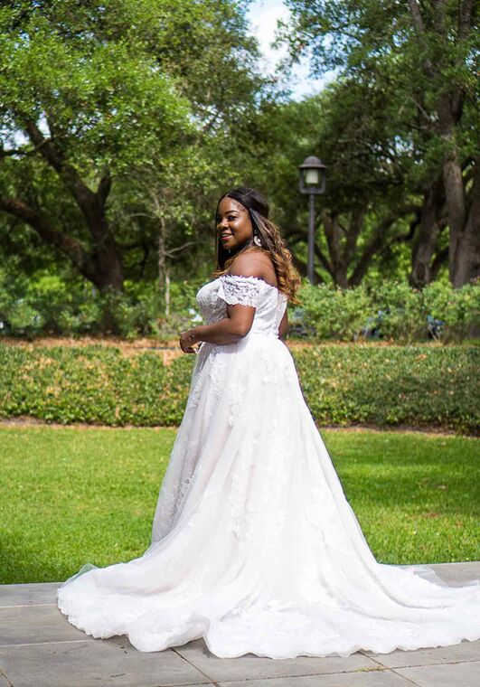 Essense of Australia D3464 plus A-Line Wedding Dress - 4