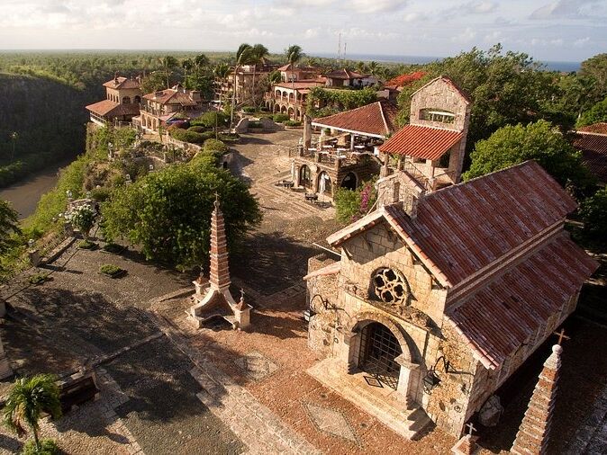 Picture of ALTOS DE CHAVÓN