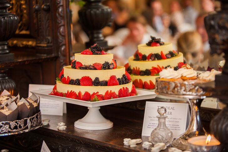 The bride and groom opted for a nontraditional cake choice– cheesecake.  Annie Sparks Dempster used the same recipe Liz won Chris over with in their first few weeks of dating.