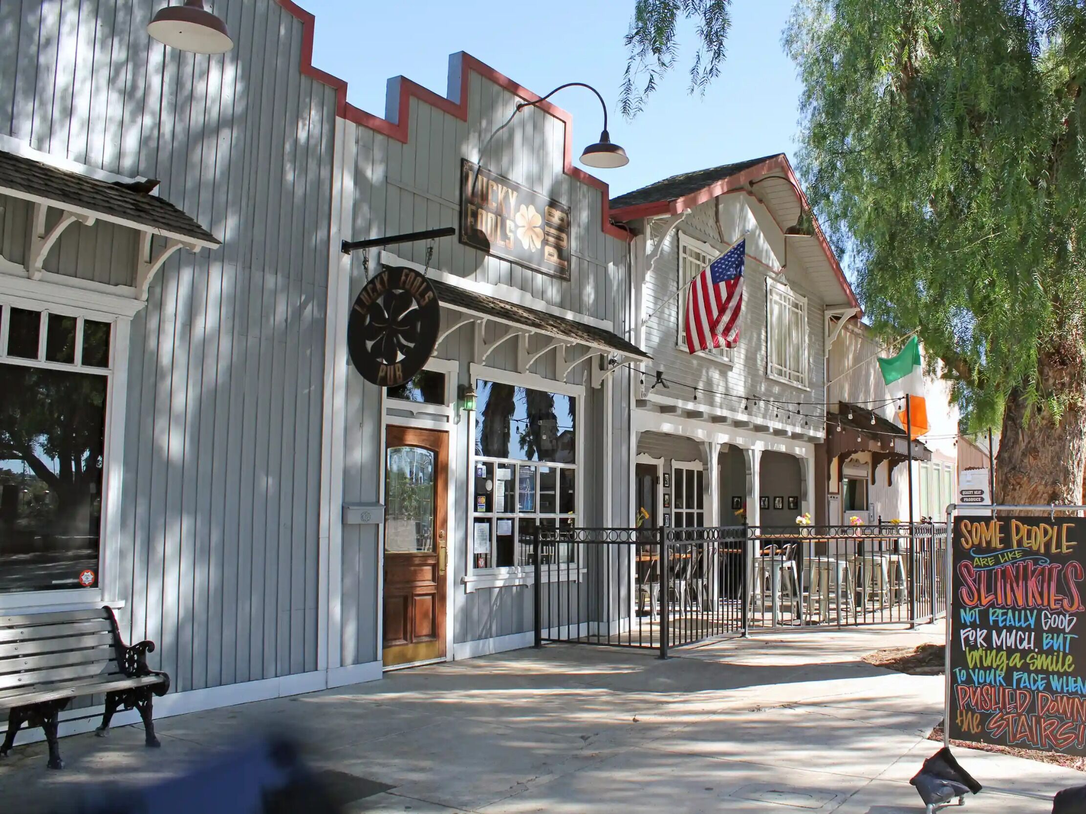 Picture of Lucky Fools Pub